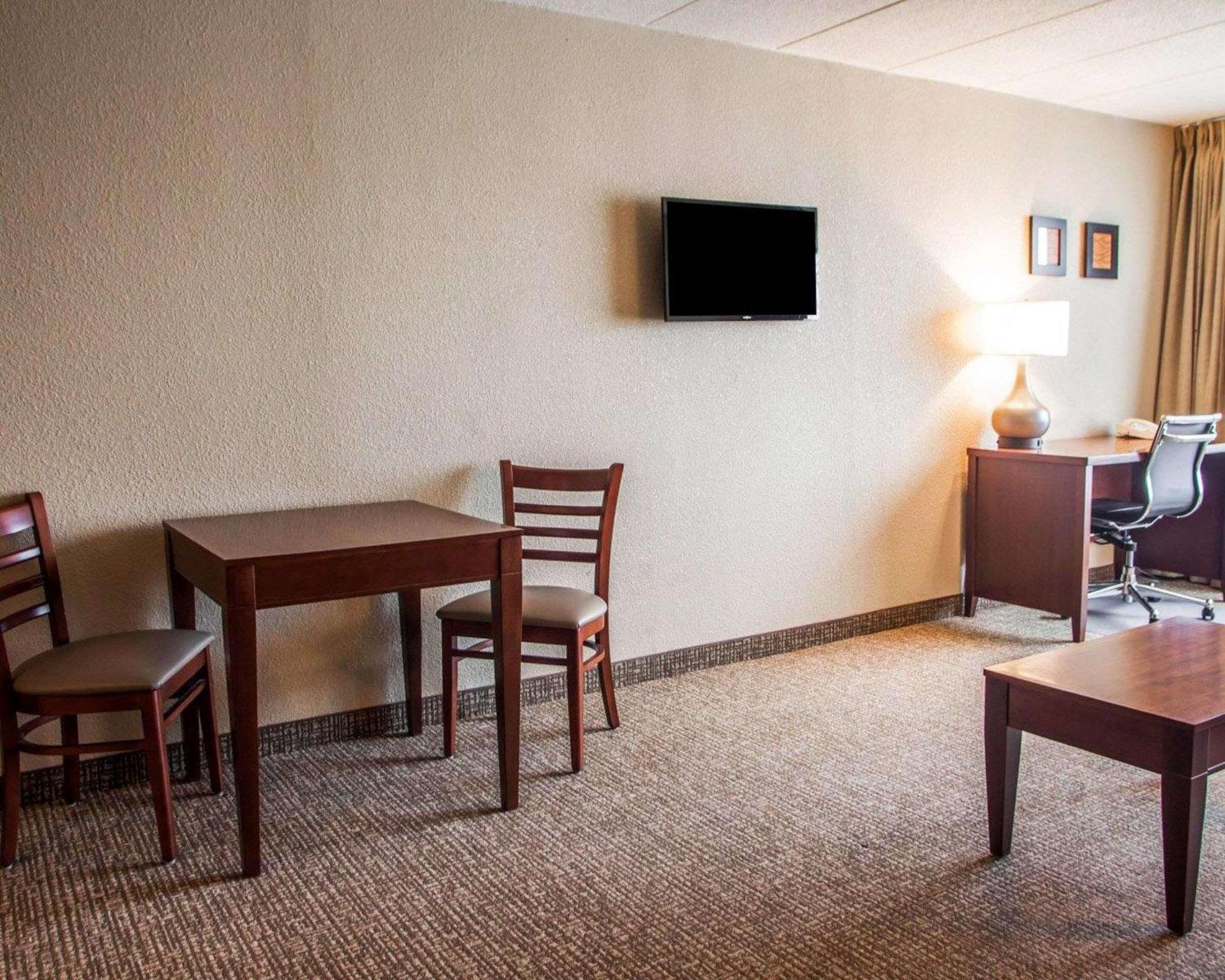 Quality Inn & Suites Orland Park - Chicago Luaran gambar