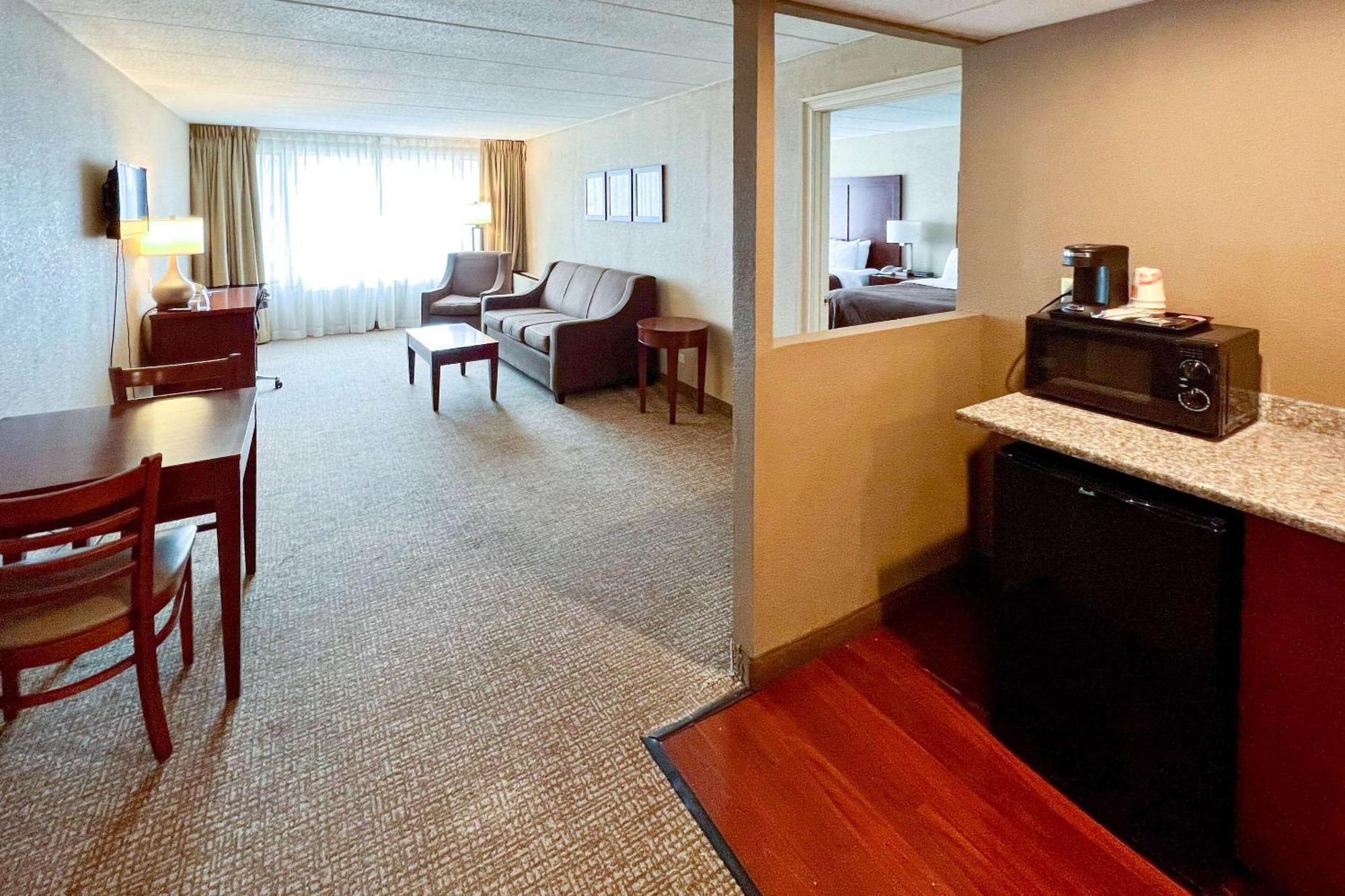 Quality Inn & Suites Orland Park - Chicago Luaran gambar